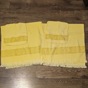 4 VINTAGE retro Canon Monticello Yellow 2 Bath Towels 2 washcloths Home  70s